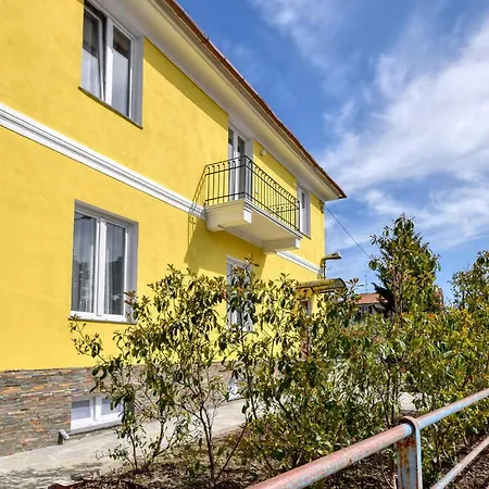 Διαμέρισμα 1 Bedroom Awesome In