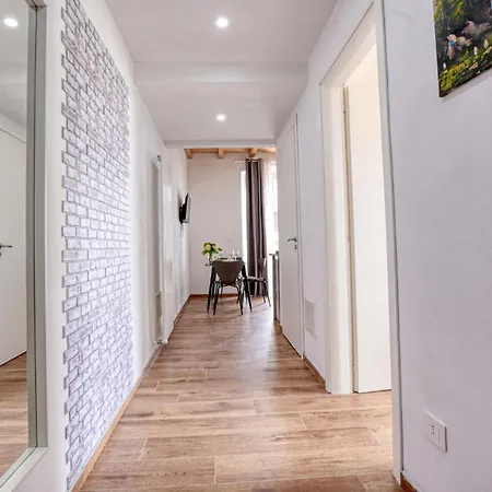 Apartment 1 Bedroom In *