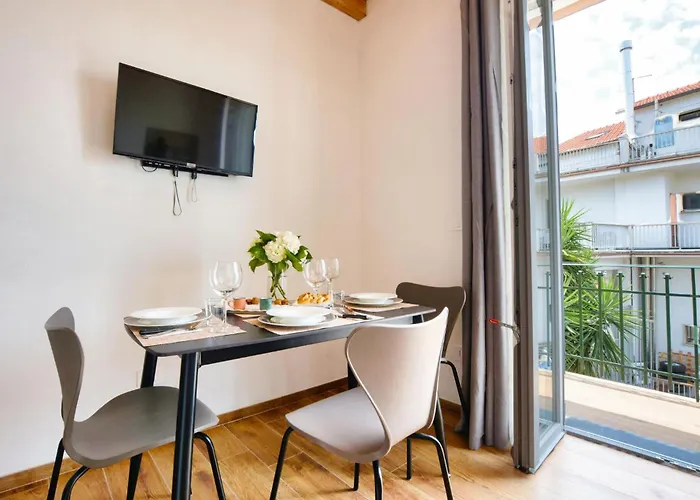 1 Bedroom Awesome In *